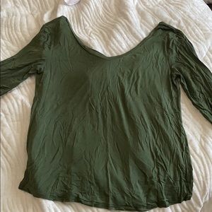 Green r slightly off shoulder relaxed top